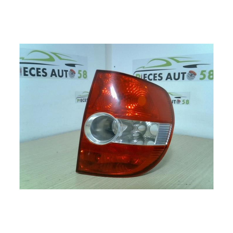 Feu arriere principal droit (feux) VOLKSWAGEN FOX d’occasion