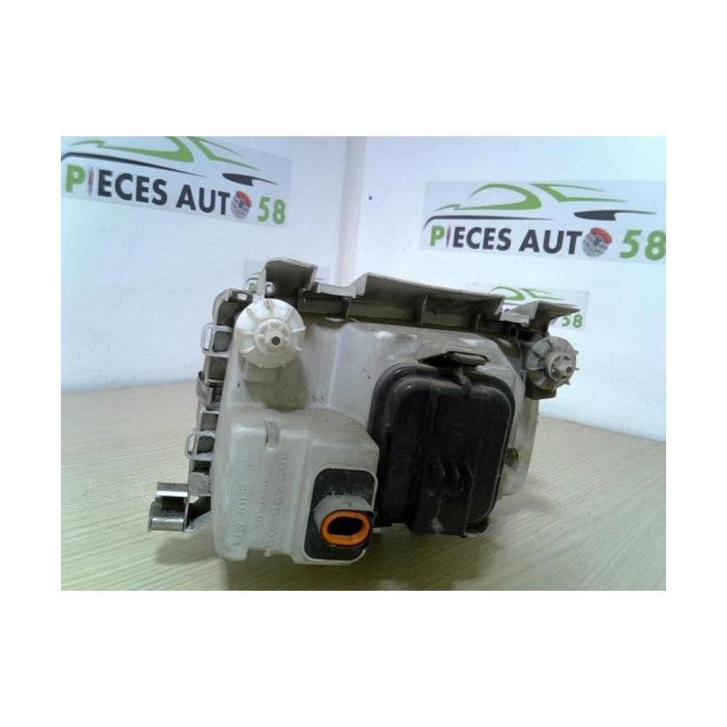 Optique avant principal gauche (feux)(phare) VOLKSWAGEN POLO 3 PHASE 1 d’occasion