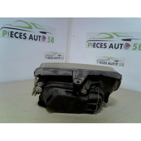 Optique avant principal gauche (feux)(phare) VOLKSWAGEN POLO 3 PHASE 2 d’occasion