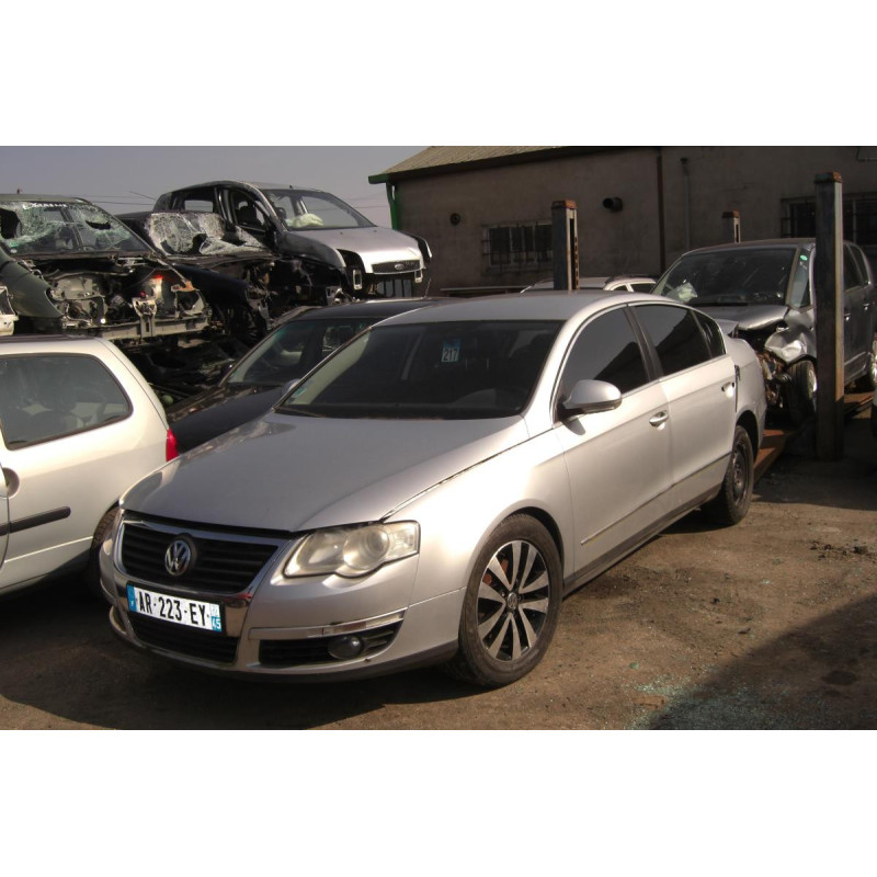 Feu arriere principal gauche (feux) VOLKSWAGEN PASSAT 5 d’occasion