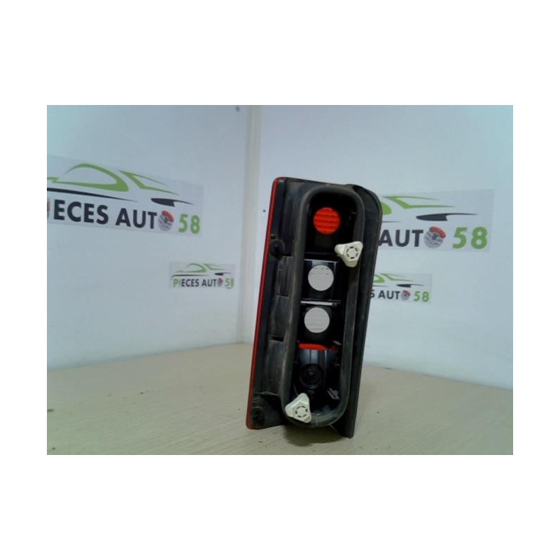 Feu arriere principal droit (feux) OPEL COMBO C PHASE 1 d’occasion