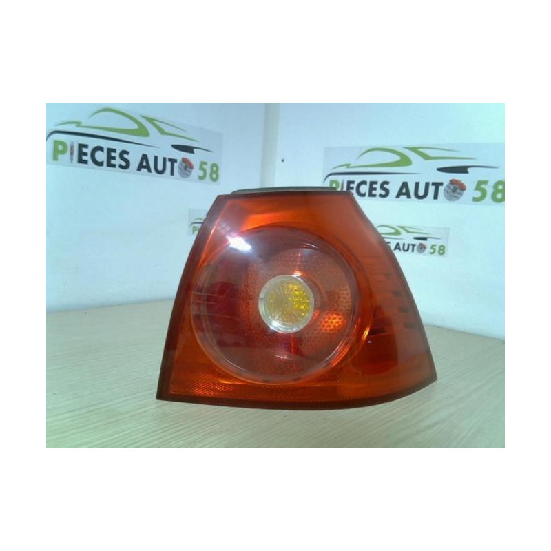 Feu arriere principal droit (feux) VOLKSWAGEN GOLF 5 d’occasion