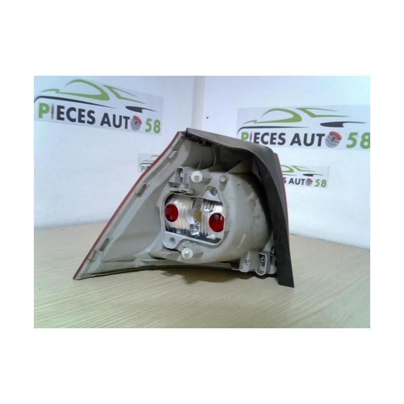Feu arriere principal droit (feux) VOLKSWAGEN GOLF 5 d’occasion