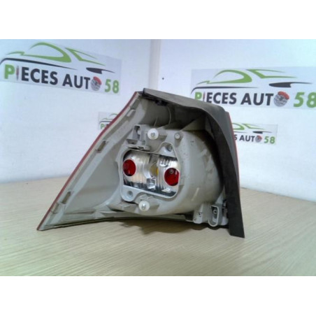 Feu arriere principal droit (feux) VOLKSWAGEN GOLF 5 d’occasion