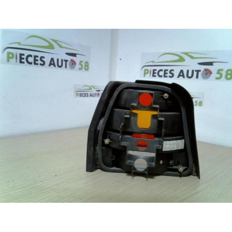 Feu arriere principal droit (feux) VOLKSWAGEN POLO 2 PHASE 2 COUPE d’occasion