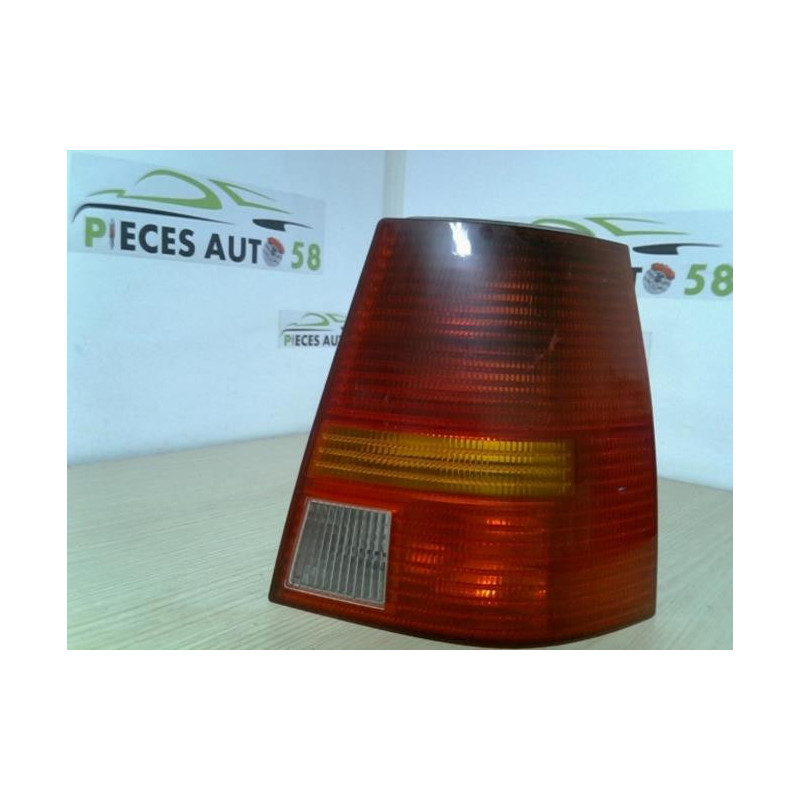 Feu arriere principal droit (feux) VOLKSWAGEN GOLF 4 BREAK d’occasion