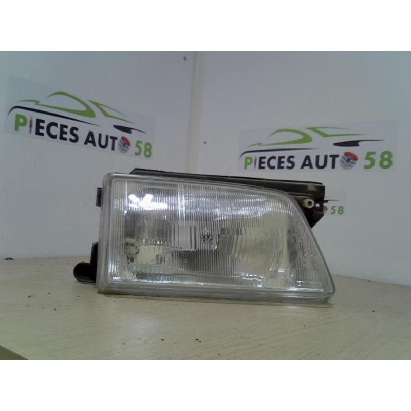 Optique avant principal droit (feux)(phare) OPEL  d’occasion