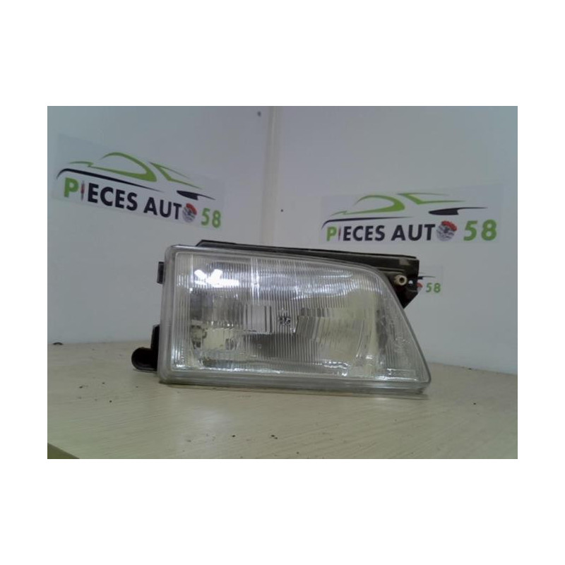 Optique avant principal droit (feux)(phare) OPEL  d’occasion