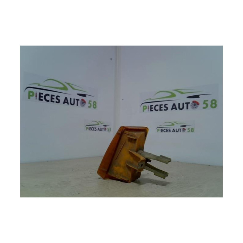 Optique avant secondaire droit (feux)(clignotant) OPEL  d’occasion