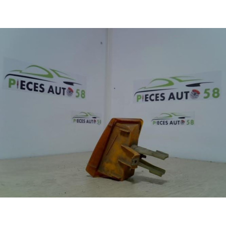 Optique avant secondaire droit (feux)(clignotant) OPEL  d’occasion