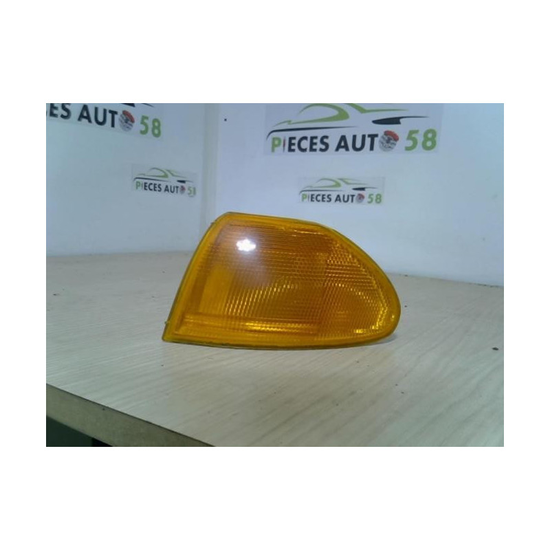 Optique avant secondaire gauche (feux)(clignotant) OPEL  d’occasion