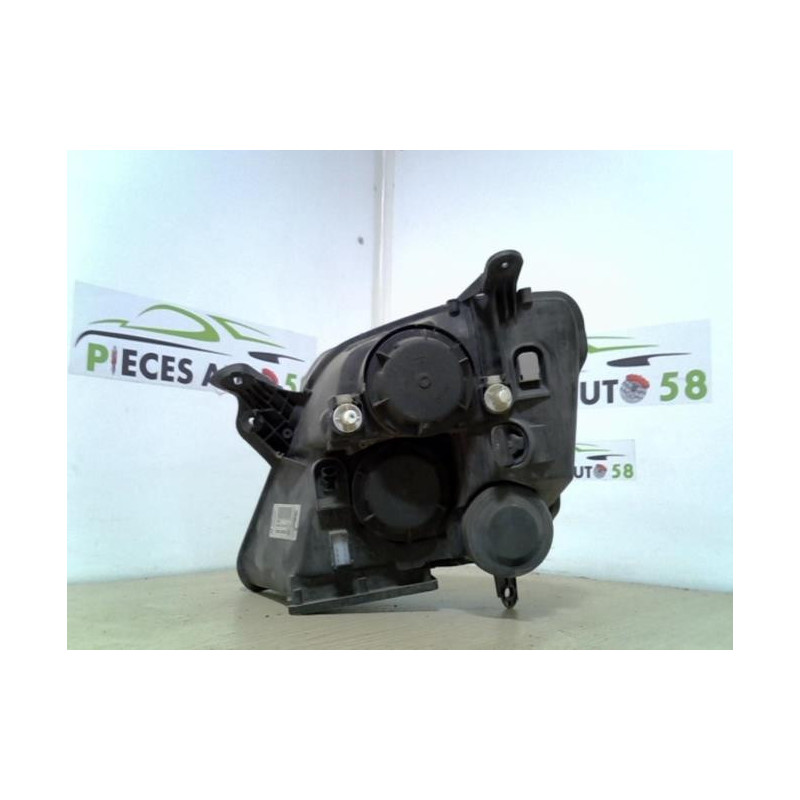Optique avant principal droit (feux)(phare) OPEL MERIVA A PHASE 1 d’occasion