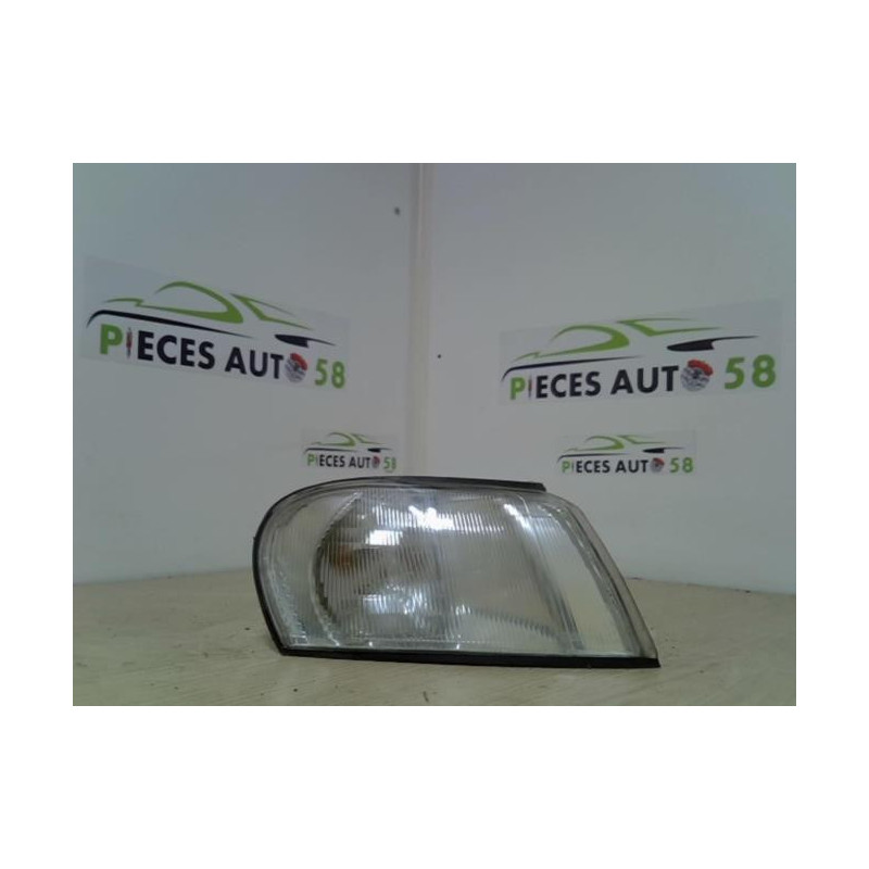 Optique avant secondaire droit (feux)(clignotant) OPEL  d’occasion