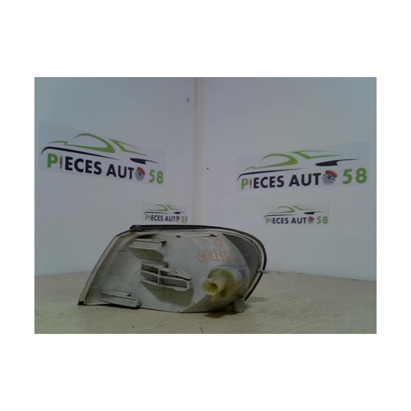 Optique avant secondaire droit (feux)(clignotant) OPEL  d’occasion