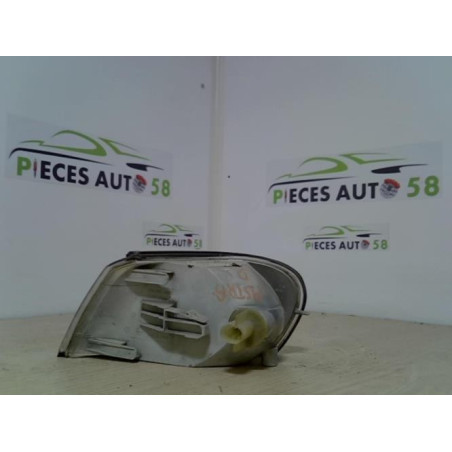 Optique avant secondaire droit (feux)(clignotant) OPEL  d’occasion