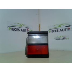 Feu arriere secondaire droit (feux) VOLKSWAGEN PASSAT 3 PHASE 1 d’occasion