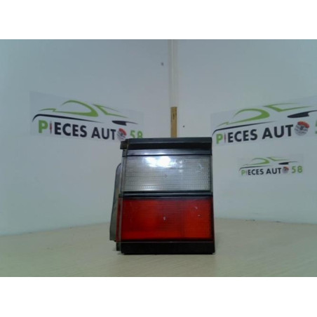 Feu arriere secondaire droit (feux) VOLKSWAGEN PASSAT 3 PHASE 1 d’occasion