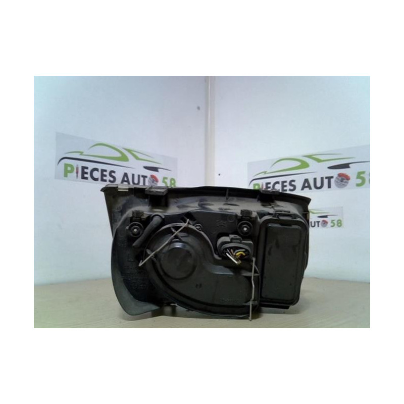Optique avant principal gauche (feux)(phare) VOLKSWAGEN BORA d’occasion