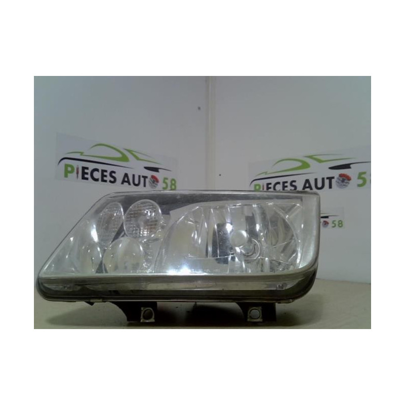 Optique avant principal gauche (feux)(phare) VOLKSWAGEN BORA d’occasion