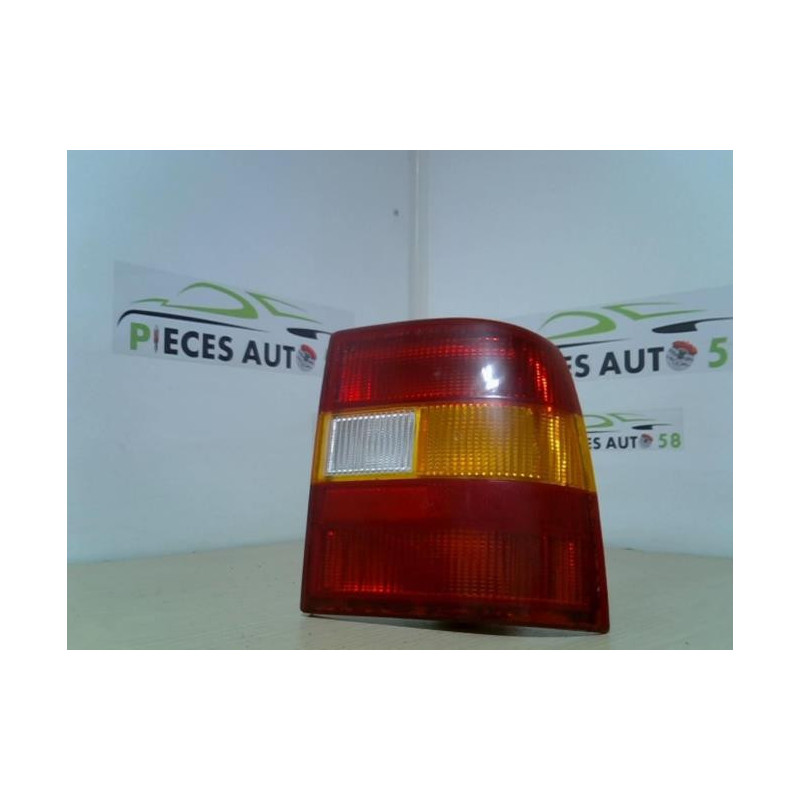 Feu arriere principal droit (feux) OPEL  d’occasion