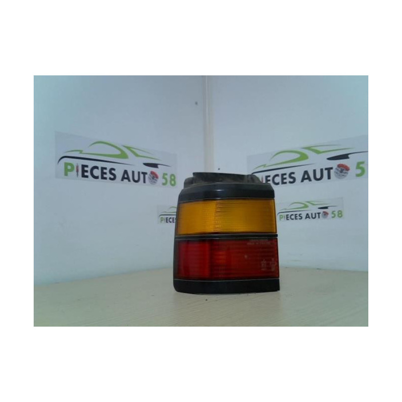Feu arriere principal gauche (feux) VOLKSWAGEN PASSAT 3 PHASE 1 BREAK d’occasion