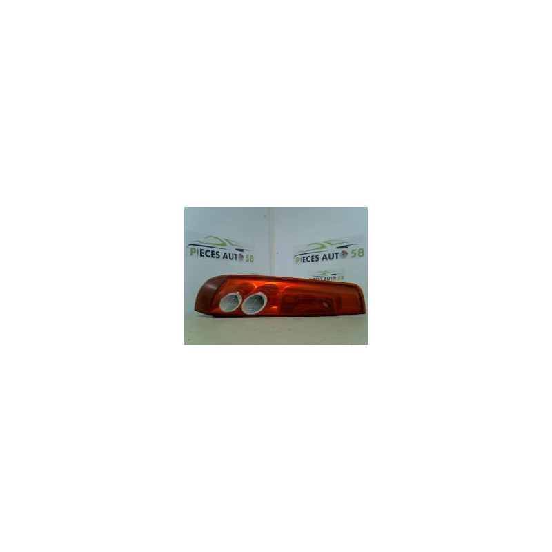 Feu arriere principal gauche (feux) FORD FIESTA 5 PHASE 2 d’occasion