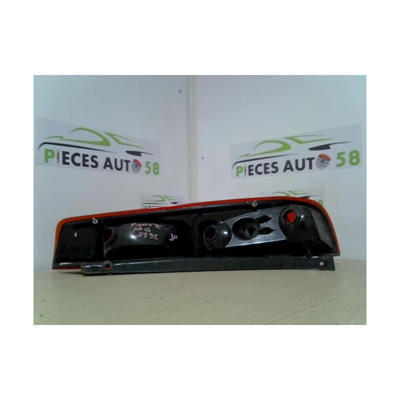 Feu arriere principal gauche (feux) FORD FIESTA 5 PHASE 2 d’occasion