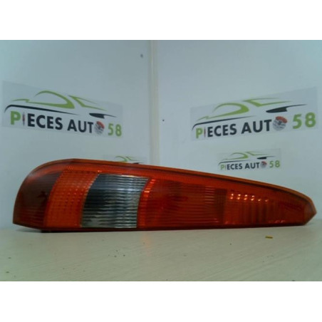 Feu arriere principal gauche (feux) FORD FIESTA 5 PHASE 1 d’occasion