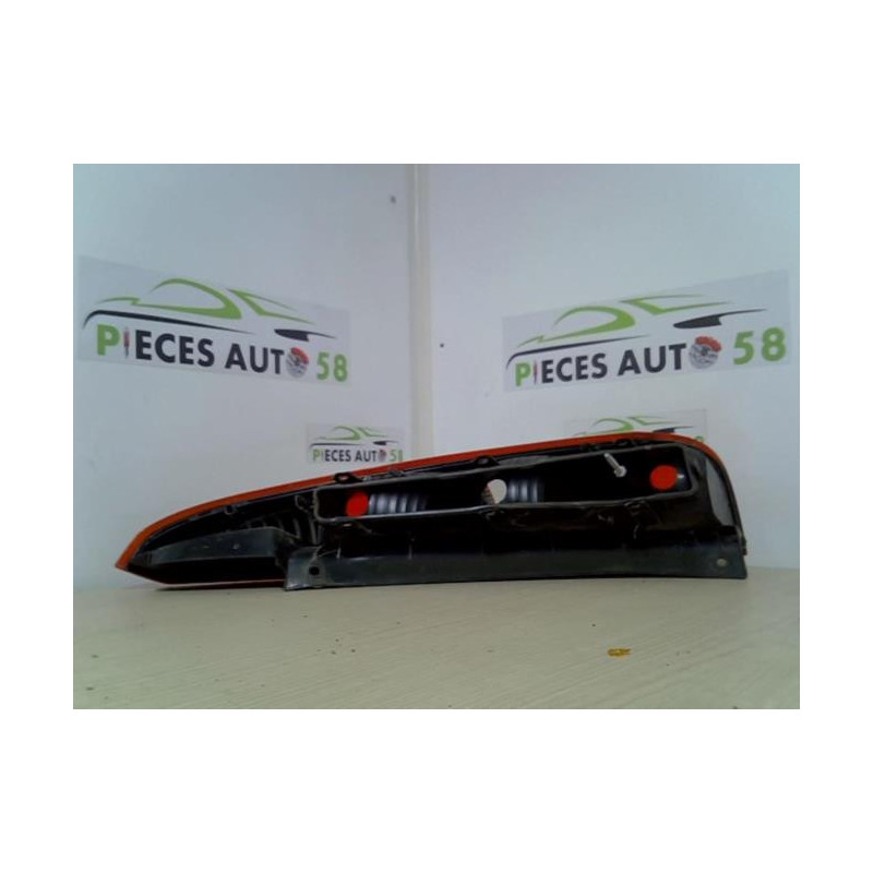 Feu arriere principal gauche (feux) FORD FIESTA 5 PHASE 1 d’occasion