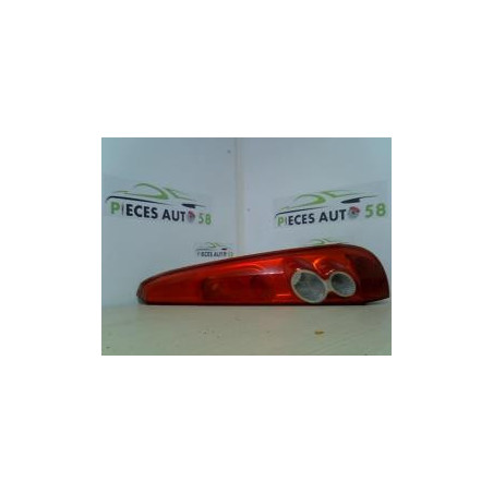 Feu arriere principal droit (feux) FORD FIESTA 5 PHASE 2 d’occasion