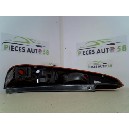 Feu arriere principal droit (feux) FORD FIESTA 5 PHASE 2 d’occasion