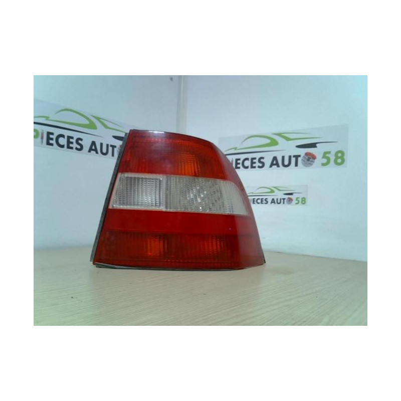 Feu arriere principal droit (feux) OPEL  d’occasion