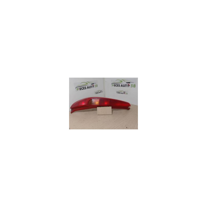 Feu arriere principal gauche (feux) FIAT PUNTO 2 PHASE 1 d’occasion