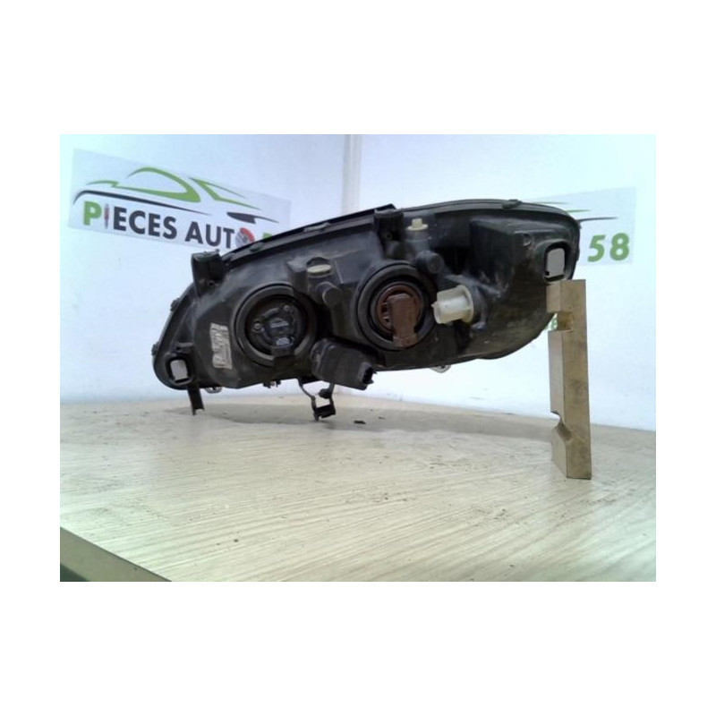 Optique avant principal droit (feux)(phare) OPEL  d’occasion