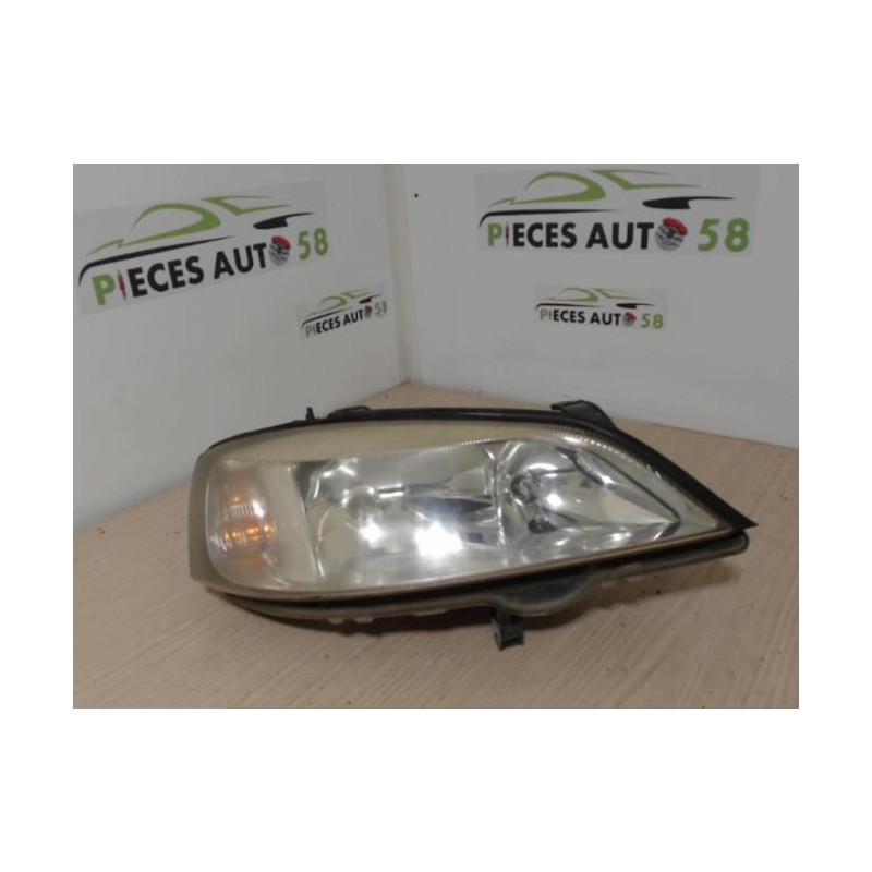 Optique avant principal droit (feux)(phare) OPEL  d’occasion