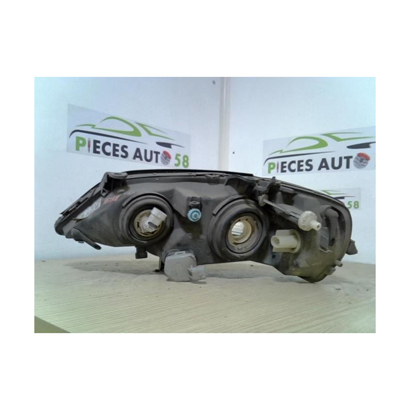 Optique avant principal droit (feux)(phare) OPEL  d’occasion