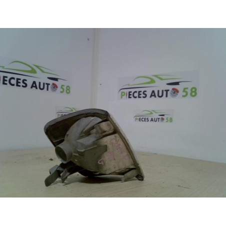 Optique avant secondaire gauche (feux)(clignotant) MERCEDES  d’occasion