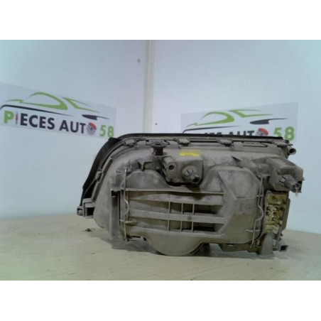 Optique avant principal droit (feux)(phare) MERCEDES 1.8 I 120 16V d’occasion