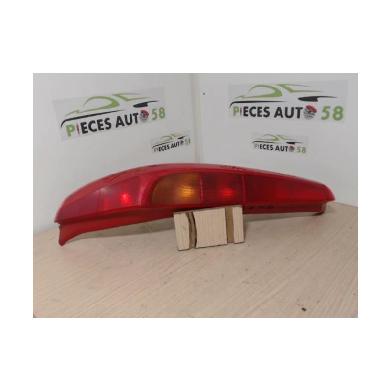 Feu arriere principal gauche (feux) FIAT PUNTO 2 PHASE 1 d’occasion