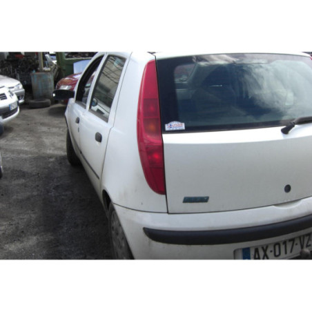 Feu arriere principal gauche (feux) FIAT PUNTO 2 PHASE 1 d’occasion