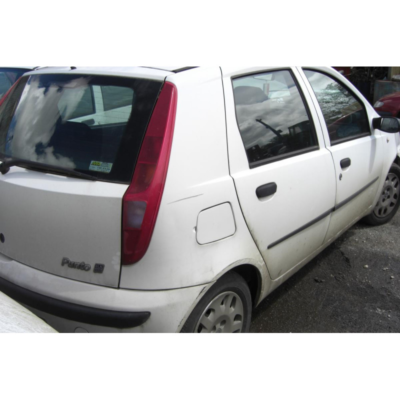 Feu arriere principal gauche (feux) FIAT PUNTO 2 PHASE 1 d’occasion