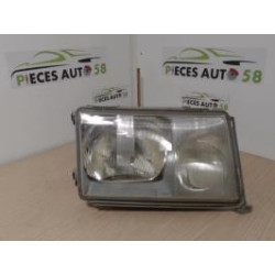 Optique avant principal droit (feux)(phare) MERCEDES 2.5 D 95 10V d’occasion