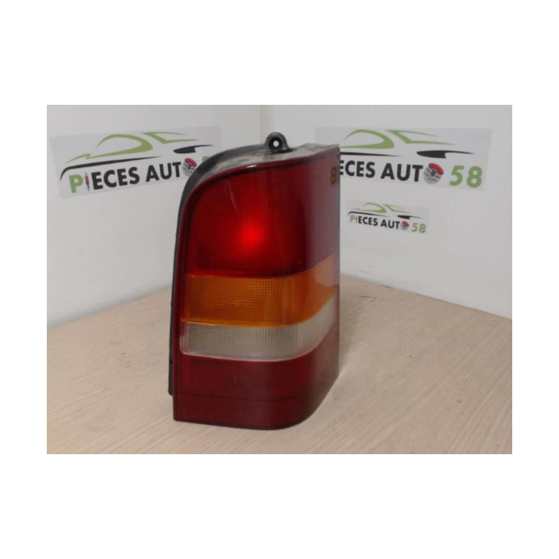 Feu arriere principal droit (feux) MERCEDES CLASSE V 638 PHASE 2 d’occasion