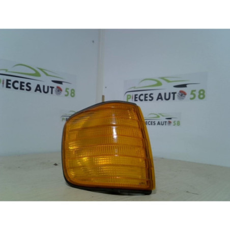 Optique avant secondaire droit (feux)(clignotant) MERCEDES  d’occasion