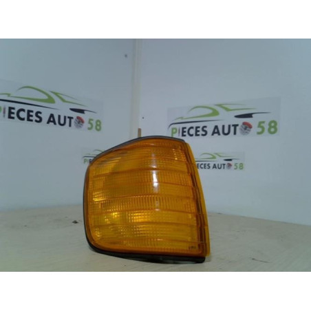 Optique avant secondaire droit (feux)(clignotant) MERCEDES  d’occasion