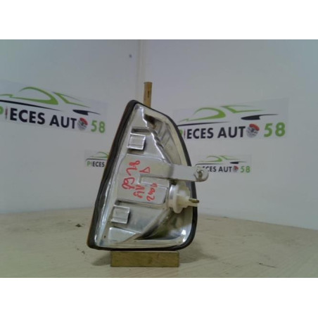 Optique avant secondaire droit (feux)(clignotant) MERCEDES 240 W123 d’occasion