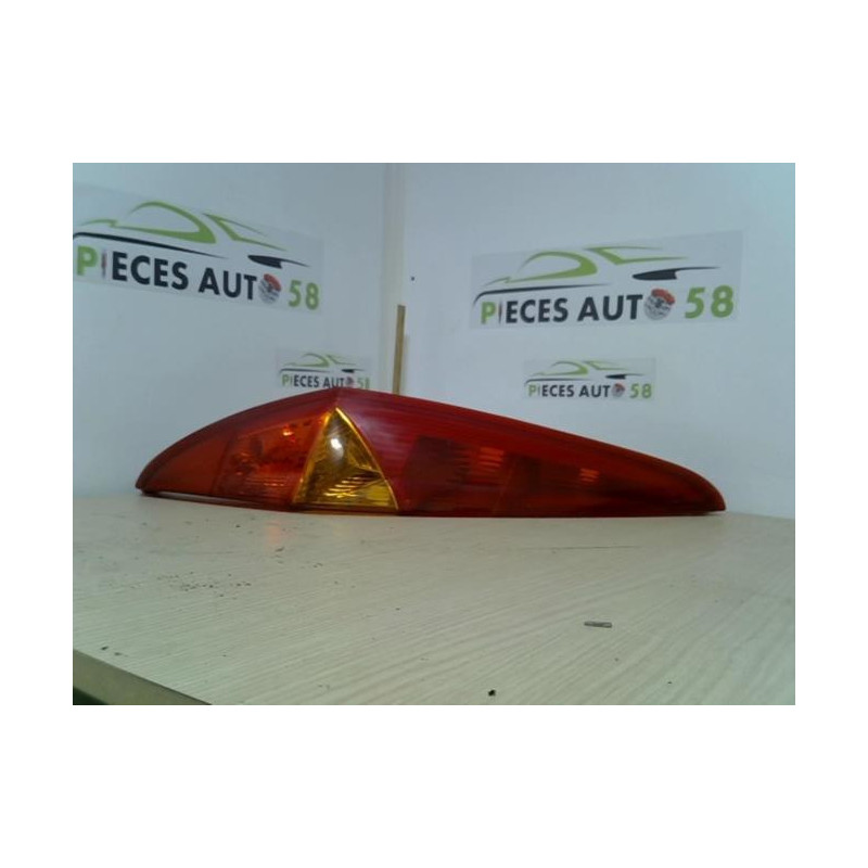 Feu arriere principal gauche (feux) FIAT PUNTO 2 PHASE 1 d’occasion
