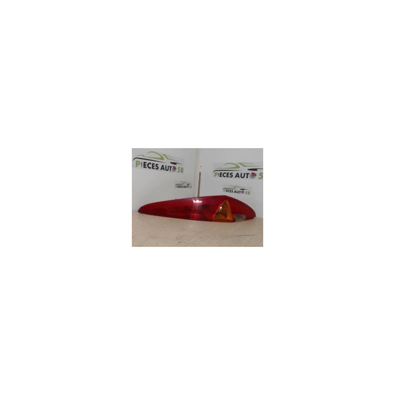 Feu arriere principal droit (feux) FIAT PUNTO 2 PHASE 1 d’occasion