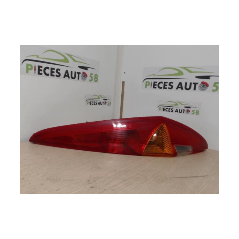 Feu arriere principal droit (feux) FIAT PUNTO 2 PHASE 1 d’occasion