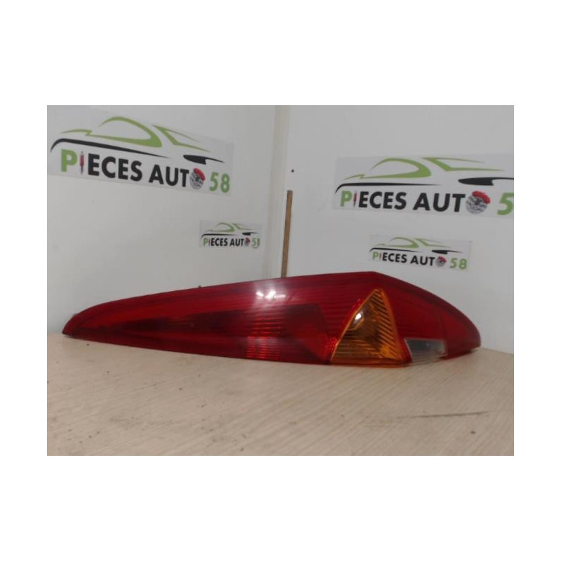 Feu arriere principal droit (feux) FIAT PUNTO 2 PHASE 1 d’occasion